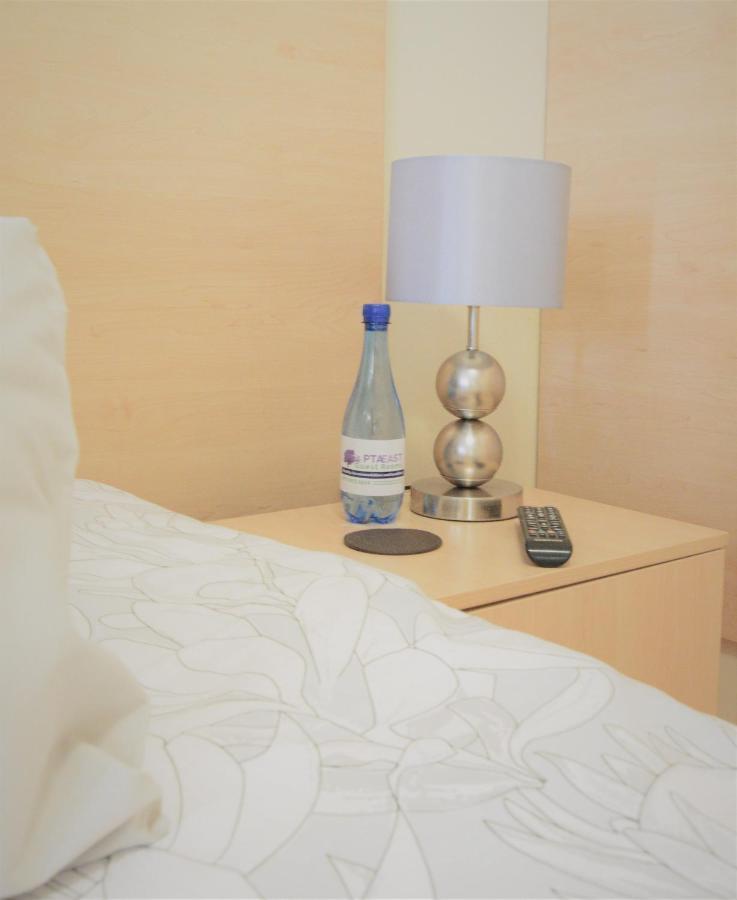 Pta East Guest House พริทอเรีย ภายนอก รูปภาพ