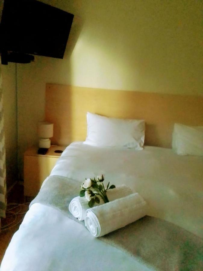 Pta East Guest House พริทอเรีย ภายนอก รูปภาพ